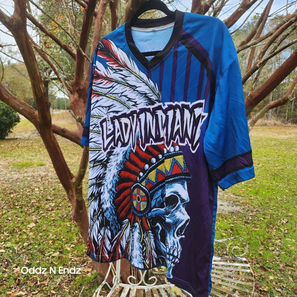 Lady Indianz Graphic T-Shirt With Skull‎ & Headdress Print By 1991 Sports Size L